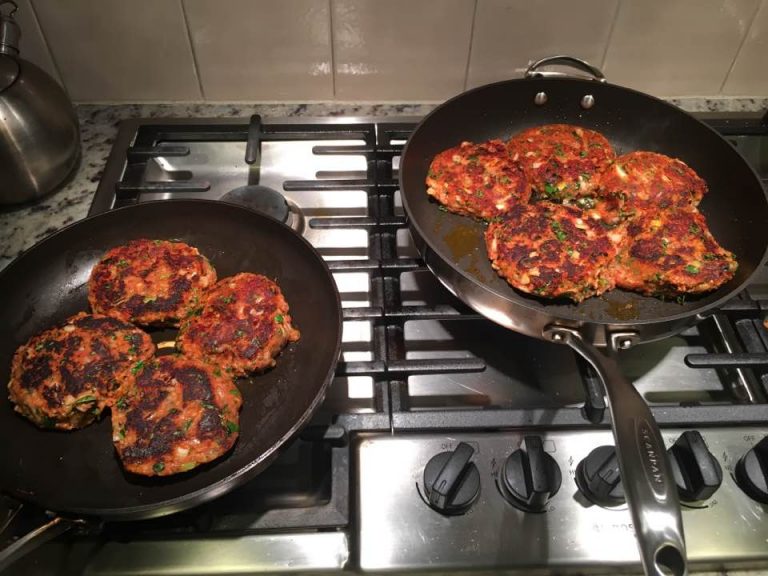 Flex Meal Lentil Kale Burgers